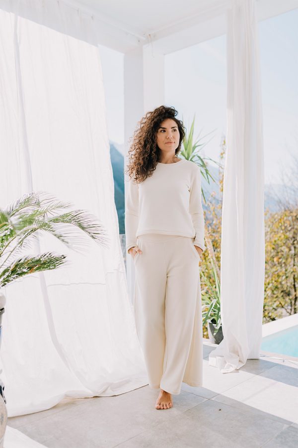 Real is rare - Sweatshirt in Pearl White