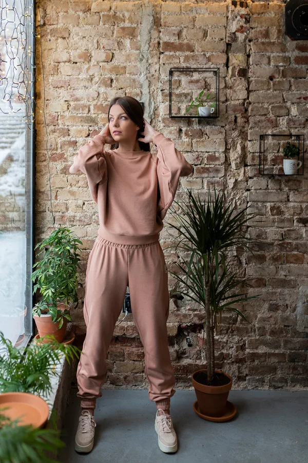Fierce Sweatshirt w/ Batwing Sleeves in Camel