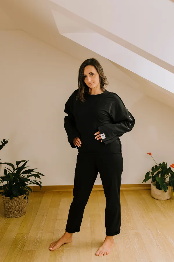 'Fierce' Sweatpants in Bold Black