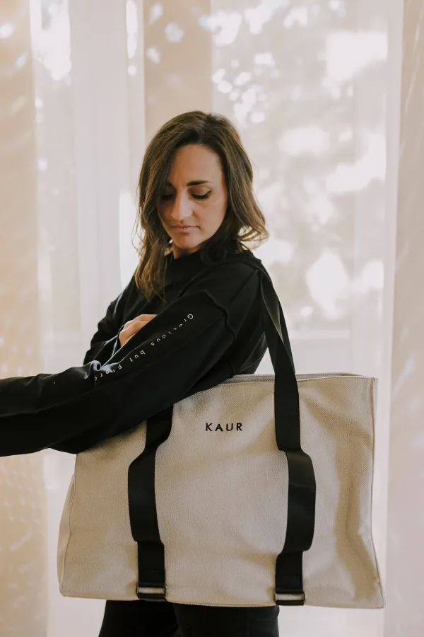 KAUR Yoga Bag in Beige