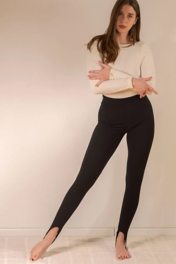 'Hot at Home' Leggings in Black