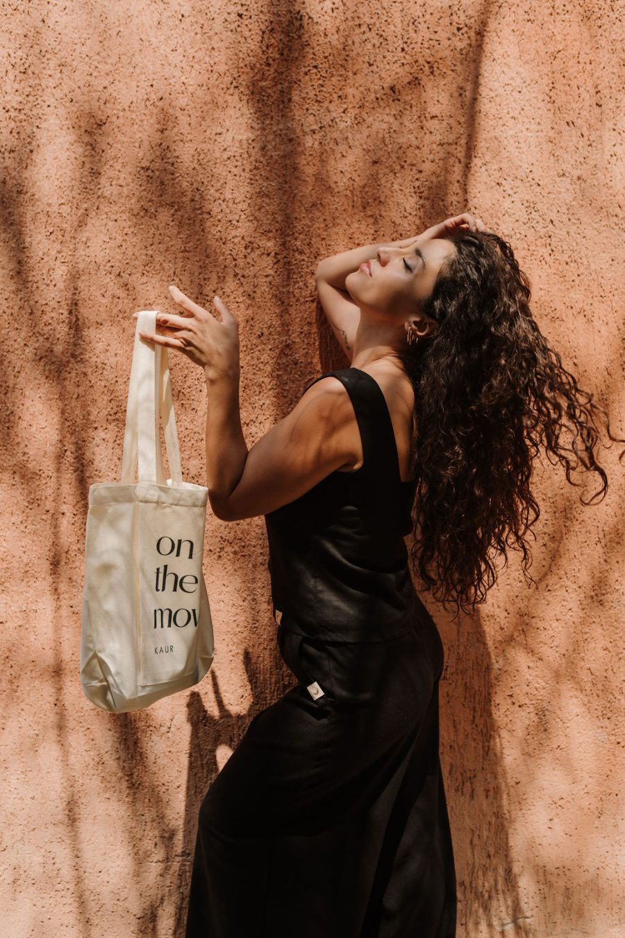 KAUR Tote Bag - On the move. - Image 6