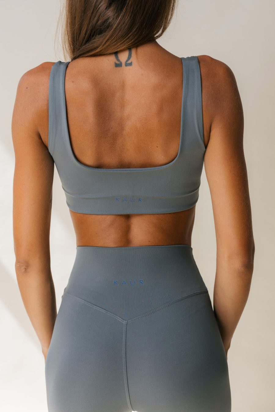 Movement Basic Top in Warm Gray - Image 2