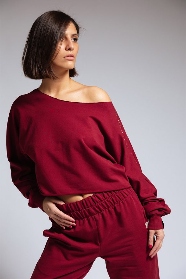 'Fierce' Cropped Sweatshirt in Burgundy