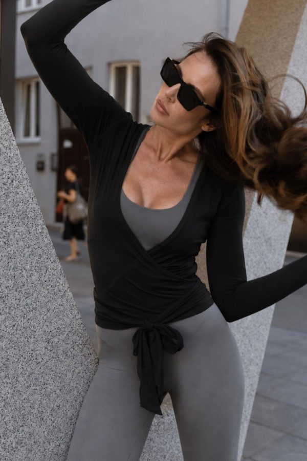 Ballerina Wrap in Black